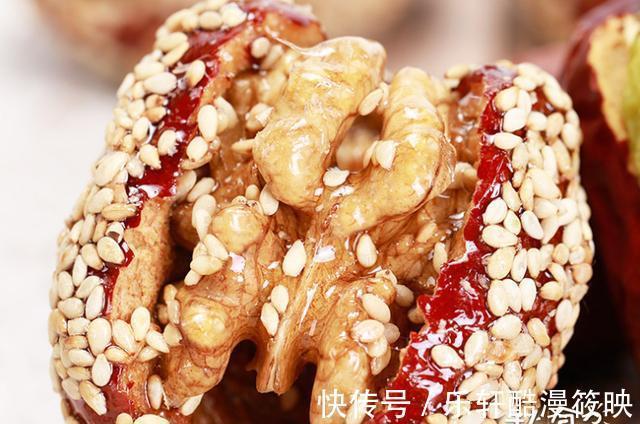 红枣|女人过了30岁,这3种食物可常吃,好吃又养人,面似桃花显年轻