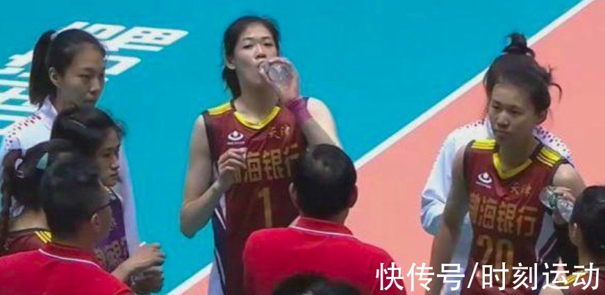 李盈莹|恭喜中国女排新王登基？李盈莹夺冠胜之不武，没袁心玥难赢张常宁