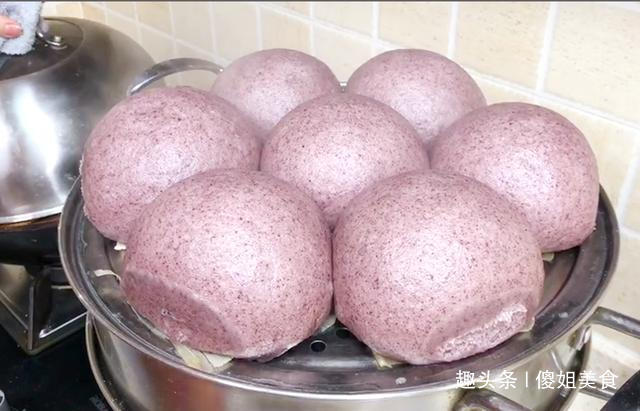 蒸馒头时,不要直接加酵母,教你3个小技巧,馒头又白又软又香!