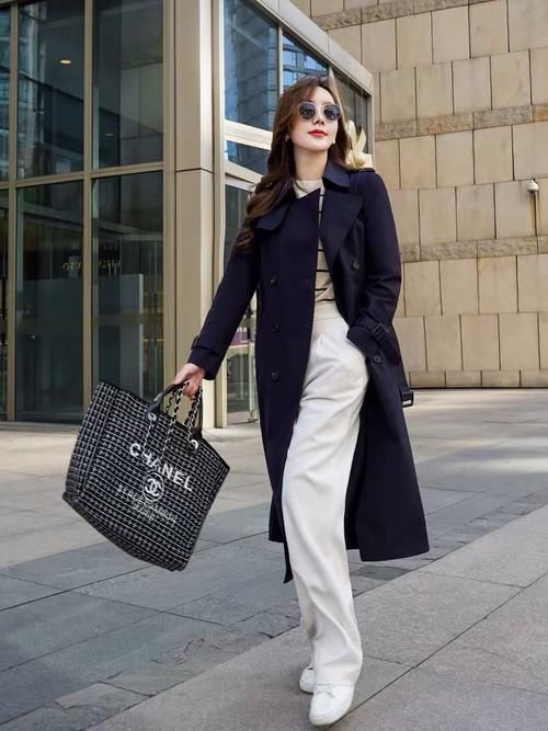 早春高级感风衣穿搭示范，温柔气质又时髦，让你穿出气场一米八