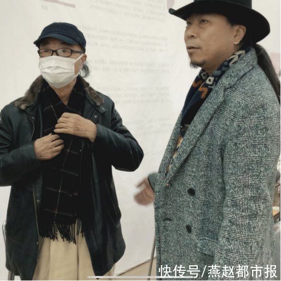 侧记@冬日里，这里能闻到花香——“北纬34°分明故土”王睿作品展侧记