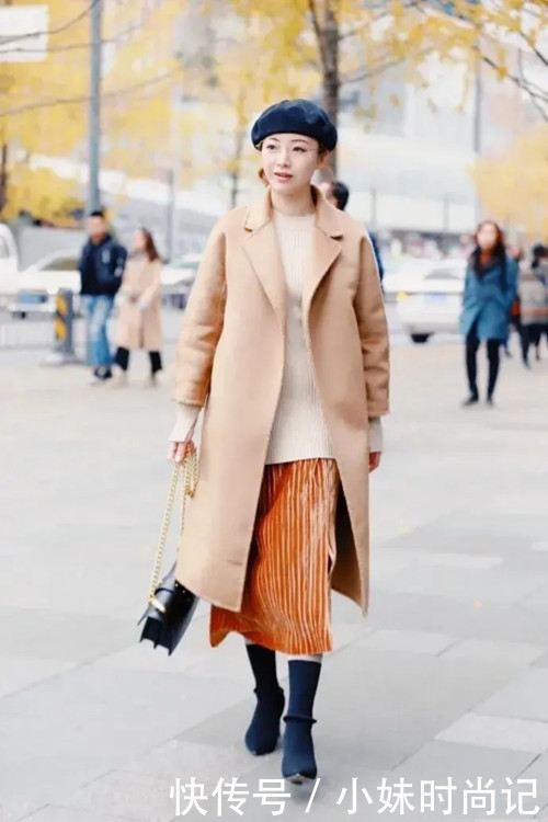 大衣|还在穿羽绒服? 大衣搭配裙装才是时髦 减龄还优雅
