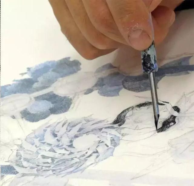 东京艺术大学$一幅画画了3年,细到要用放大镜,他把钢笔画玩到了极致