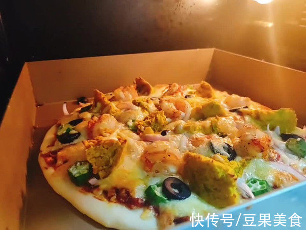 橄榄|大虾南瓜PIZZA 外脆内软的薄饼披萨配方来了