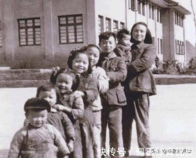 任正非|姚凌:从秘书到任正非妻子,培养女儿成哈佛名媛,她有什么能耐?