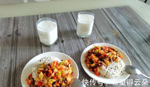 藜麦米饭|藜麦最简单的吃法,只需锅里一煮,孩子喜欢吃!