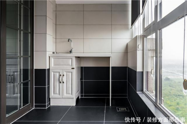 灯光|100平现代风二居室,利用冷与暖互补,呈现令人赏心悦目的空间