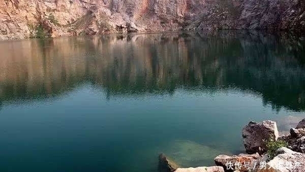 夏季|夏季钓水库,钓点选择的几个方向,这里鱼儿成群,下竿就咬钩