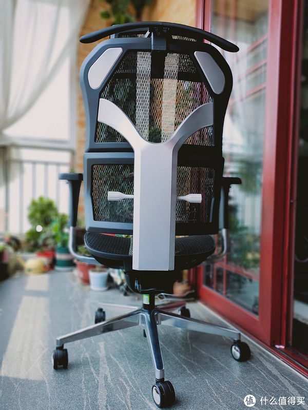 穷人|穷人的剁手清单 篇六十四：是什么让我又买了一把享耀家人体工学椅？当然是舒服
