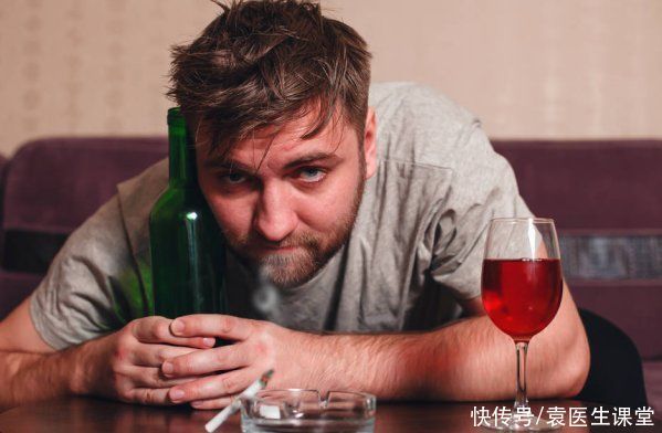 肝脏|43岁女子，从肝硬化到肝功正常，医生常吃1物，肝脏慢慢柔软