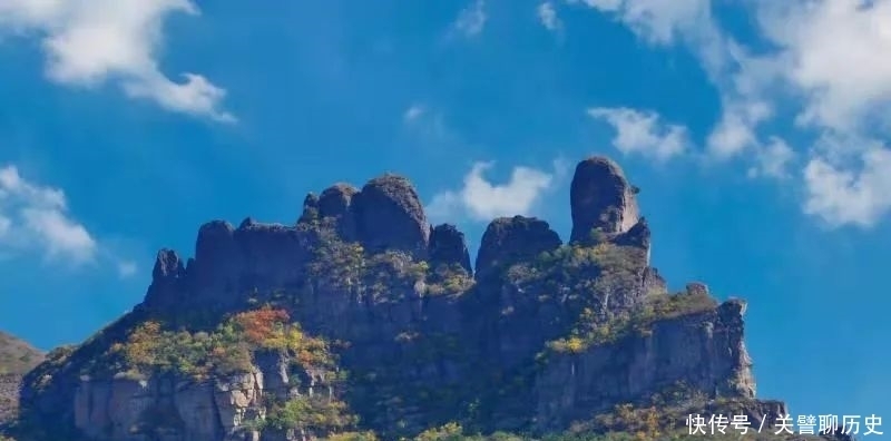 红照壁|承德双桥：鸡冠山上有金鸡，飞进了避暑山庄门前的影壁墙里