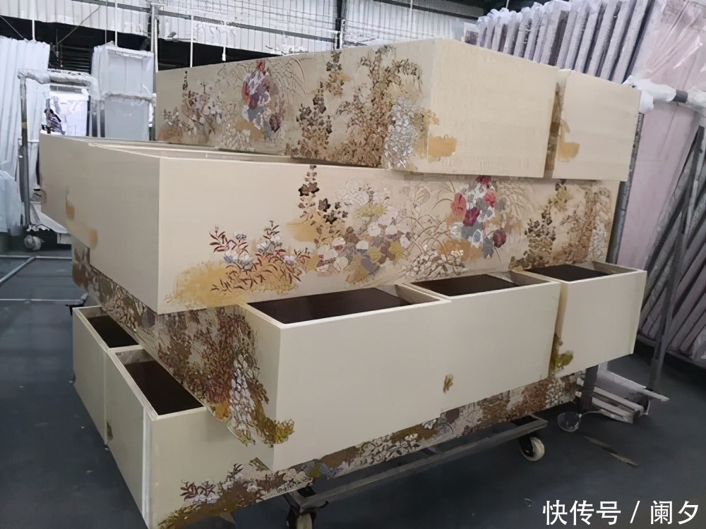 gdp 宇宙中心曹县:小镇青年孤独的呐喊