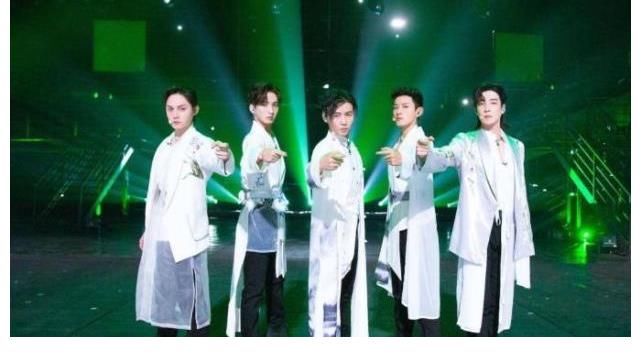 张晋|《披荆斩棘的哥哥》：李云迪错入江湖气最重的一组，淘汰几乎是注定的！