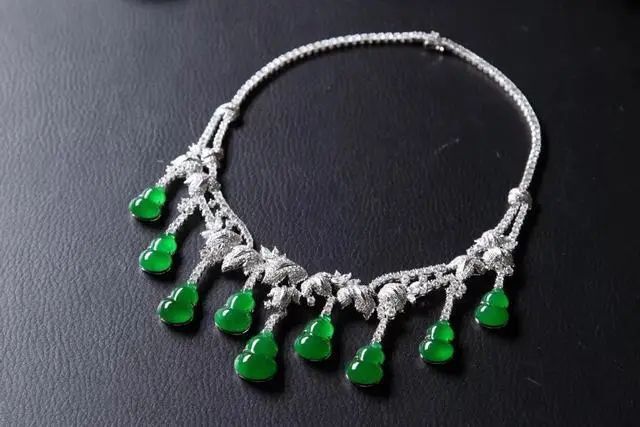 花式链$翡翠项链鉴赏,时尚与经典的完美结合