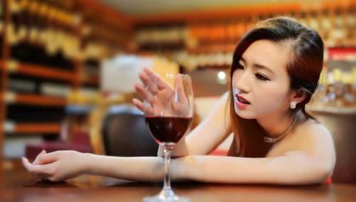 月经期间|女性月经期间不可以洗头？医生提醒：真正要少做的是这5件事