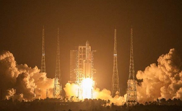 轨道 嫦娥五号为国争光，轨道再次修正成功，英国专家：中国人了不起
