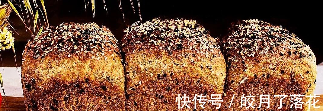 水合作用|你喜欢添加调味料来增强面包的风味吗全麦锡面包配柠檬蜜饯制作!