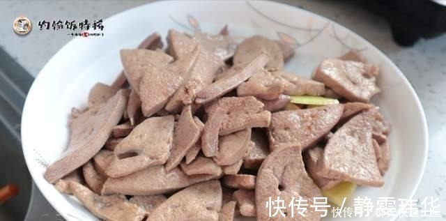 下馆子时,懂行的人从来不点这道菜,厨师味道虽好,但就是太脏