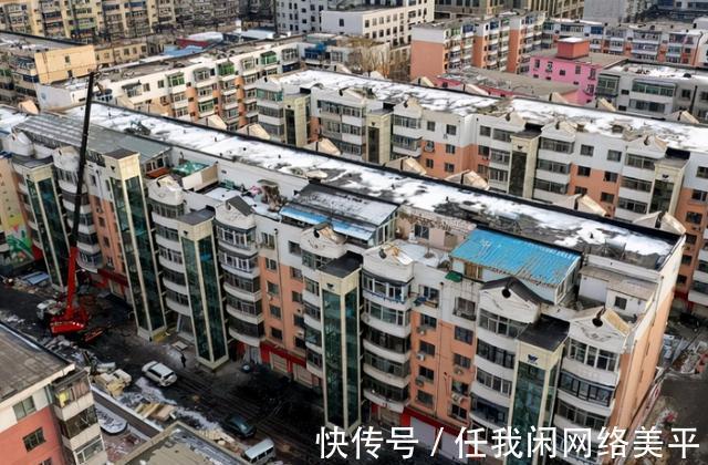 电梯|当初坚持给老楼加装电梯的住户,如今要面临什么2个问题很现实