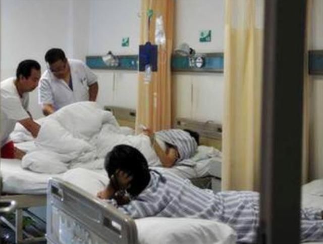 产房|生产遇到男医生，不会看光孕妇的“隐私”吗？过来医生说出心里话