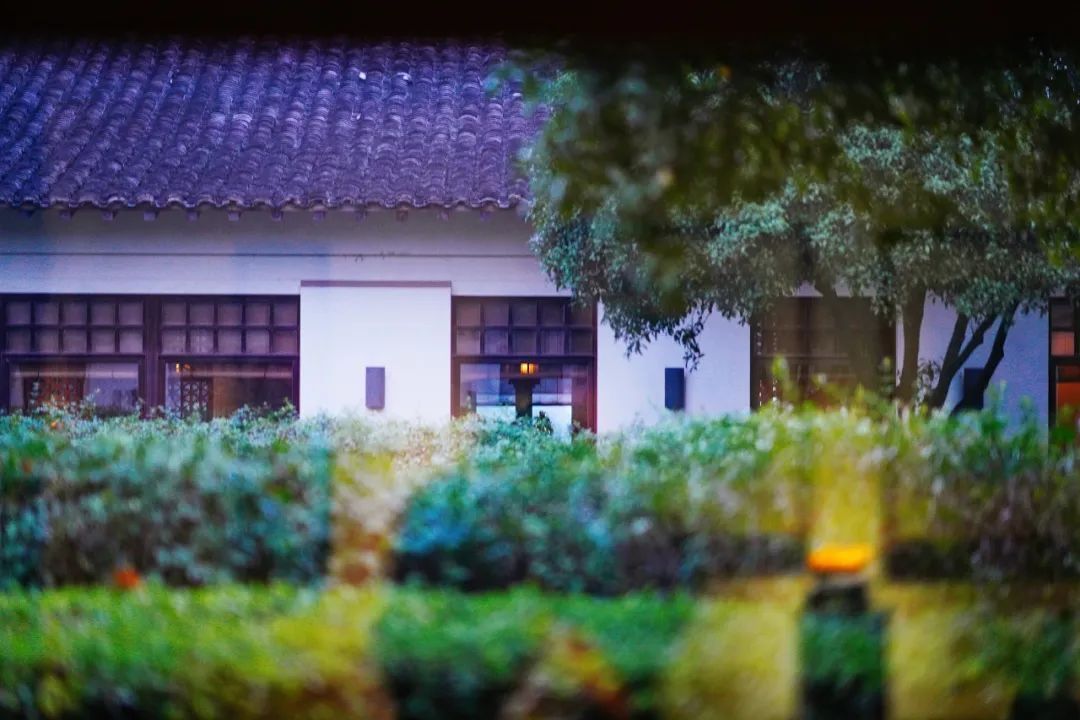 富春山居图|睡进黄公望的禅宗山水画,徒步古典与时尚双生双翼的杭州