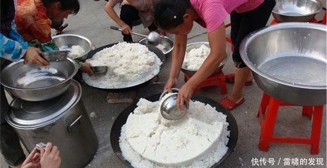 “地主”家的宴席——亲们都吃过这些菜么?