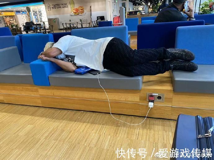 球员|社交媒体炮轰足协,洛国富该道歉吗?