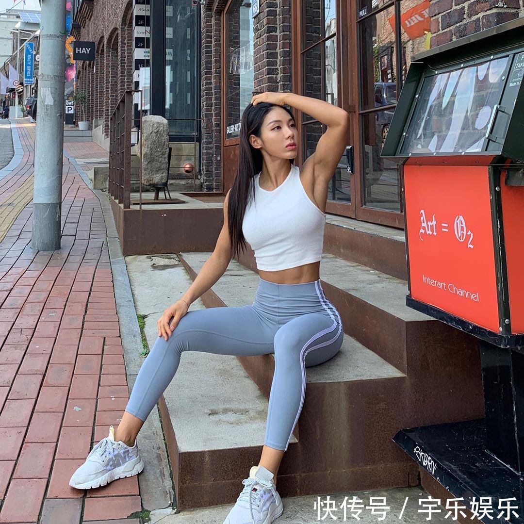 臀部|36E韩国健身教练，纤腰翘臀更是妖娆迷人，亲授4个臀部训练可塑造