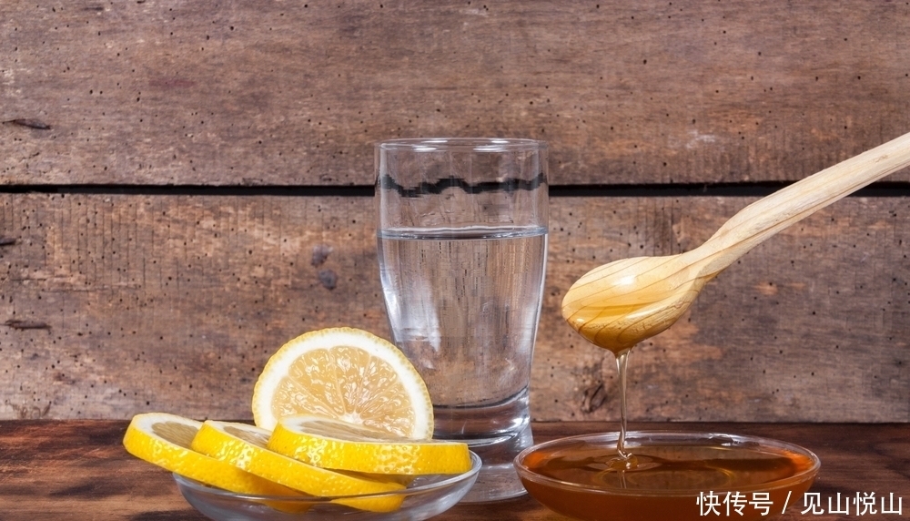 水分|蜂蜜的保质期有多久?放了好几年的蜂蜜还能吃吗?