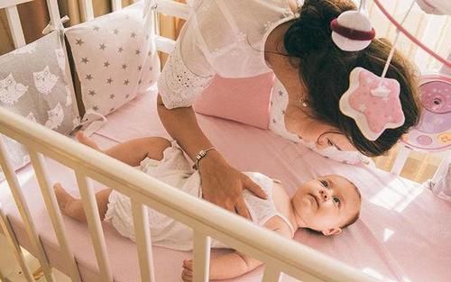 化学成分|无知的家长才会用“湿巾”给宝宝擦屁股,虽然很方便,却害了宝宝