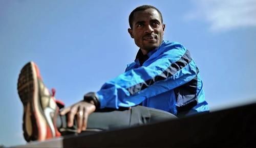 耐克 300元的预算,买不起耐克阿迪?不如看看这3双,有性能有颜值