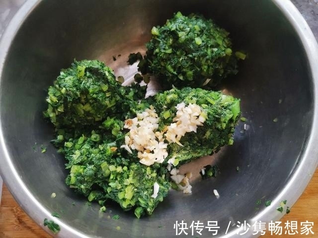 萝卜缨子|萝卜缨你知道怎么吃吗这样做一锅鲜美特好吃,网友节约不浪费