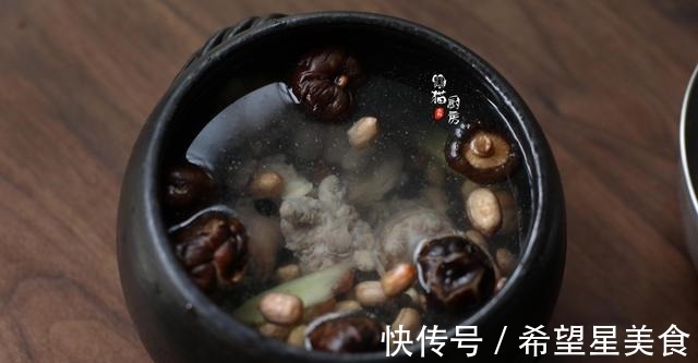 筋骨|广东人都爱用猪尾煲汤，10块钱一条煲一锅，孩子长高老人壮筋骨！