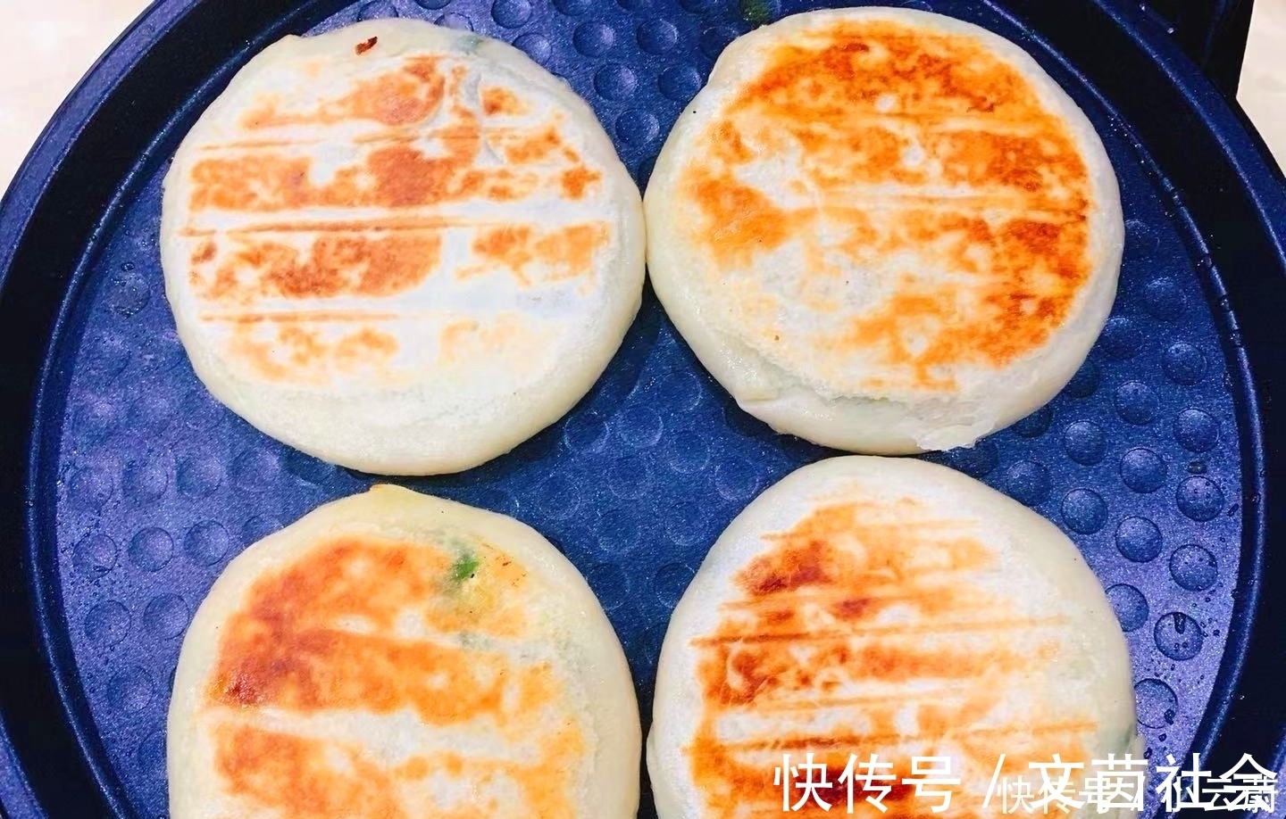 胡大厨|做韭菜盒子时，直接和面是大错特错！少了1步，难怪皮又硬又厚