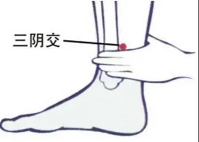 睡觉时,身体有3种表现,十有八九尿酸已“超标”,不要忽视