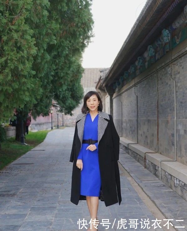 40岁女人可以美得很高级，学会这4种单品，时尚其实很简单