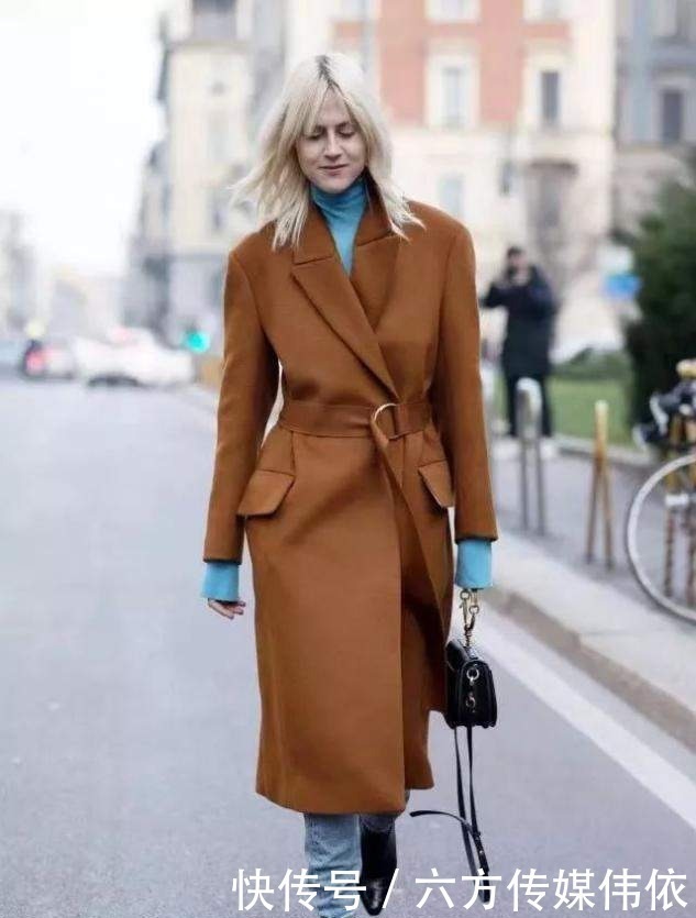 流行色|不管大衣还是羽绒服，女人少买黑色，这3种颜色更高级，洋气减龄