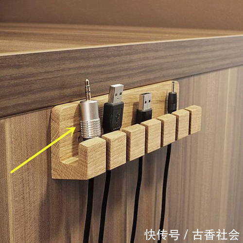 导轨|卧室放两个床头柜太土了，现在床边流行这8种设计，实用又美观！