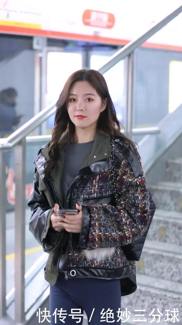  设计|初冬时尚穿搭街拍小姐姐，初冬季节依然魅力难挡