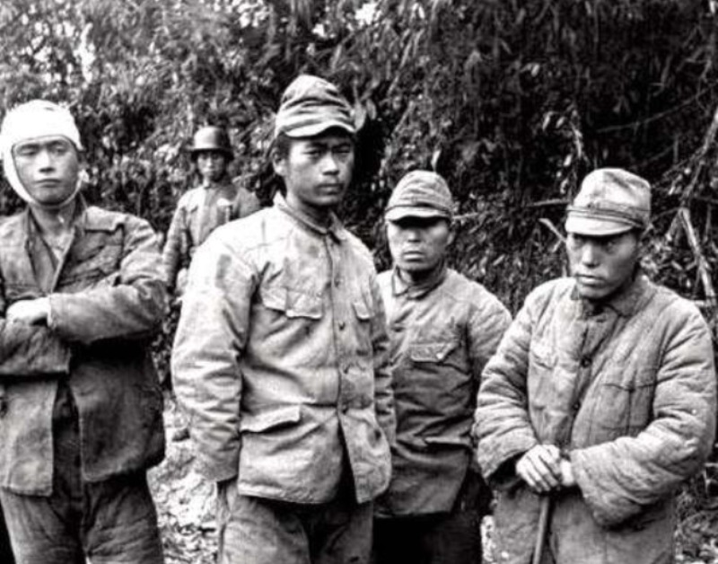 没能|他没能兑现“与城共存亡”的誓言,老蒋下令枪毙他,百姓联名求情