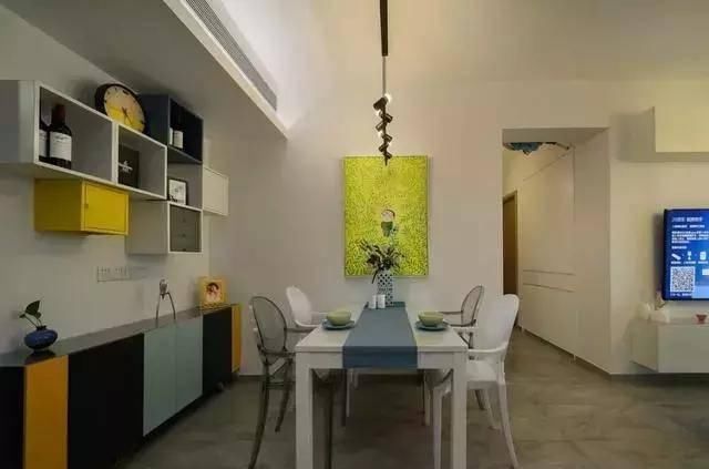 水泥|老公坚持客厅铺水泥砖，过道还给女儿装秋千，入住后晒晒全屋