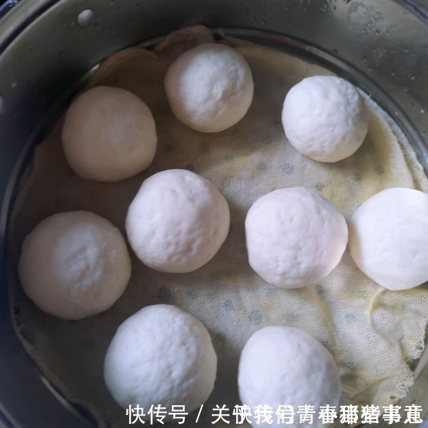 酵母|蒸馒头，什么时候上锅？用什么火蒸？这2步做错了，馒头不香不软
