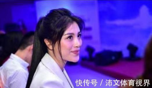 妻子|刘翔妻子吴莎素颜出镜,被吐槽比不上葛天,幸福全在刘翔脸上