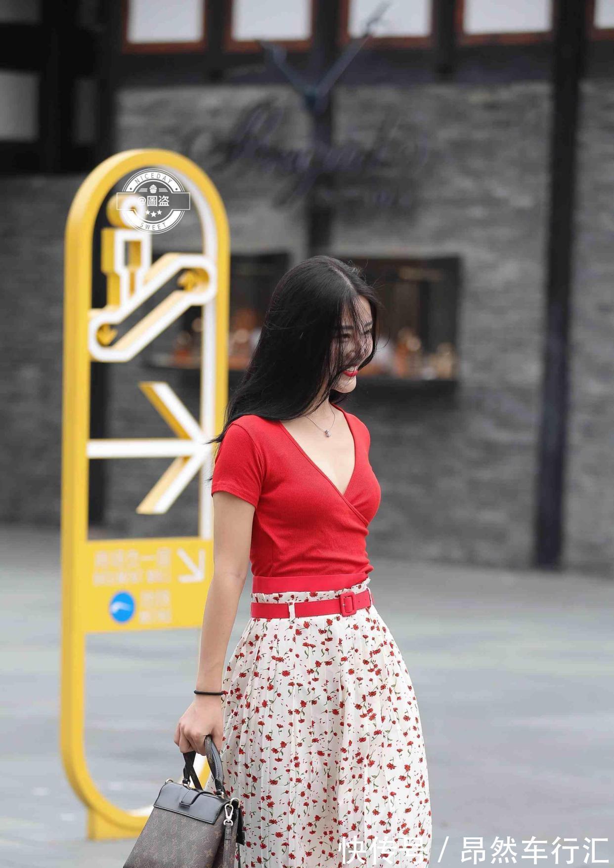 穿搭 美丽优雅的连衣裙穿搭更显文雅范,彰显民国名媛风采,时尚十足