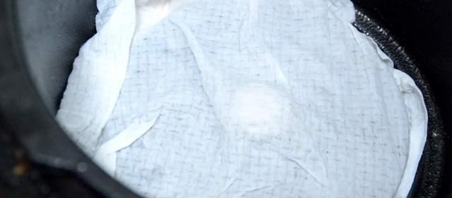 不管电饭煲有多脏，教你一个不外传窍门，1分钟擦得干净如新