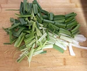  青蒜炒鸭血-有它能吃两大碗饭