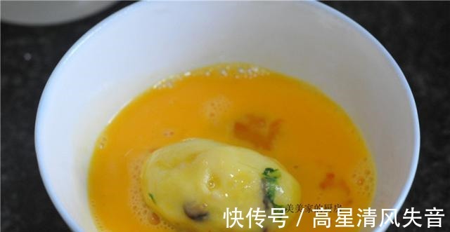 一日三餐|三伏天，吃肉不如吃土豆，教您一个好吃的做法，家有孩子多试试！