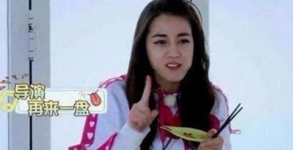 在《跑男》狂吃的热巴,为何在《极挑》一口不吃雷佳音道出了真相
