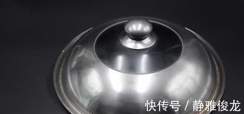 洗涤剂|不管锅盖有多脏,不用任何洗涤剂,轻轻一擦洁净如新,方法太棒了
