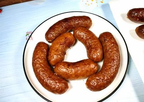  大家都在腌腊肠，我却爱做它，不用晾不用晒，咸香软糯实惠又好吃